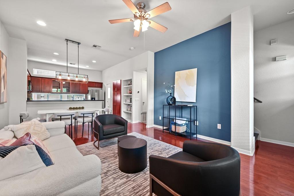 1115 Kinney Avenue 6 Austin TX 78704 Open Floorplan Second Floor